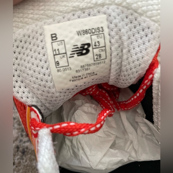 NEW Run Disney x New Balance Minnie Mouse Sneakers Womens Size 11 Red RARE - Picture 9 of 13